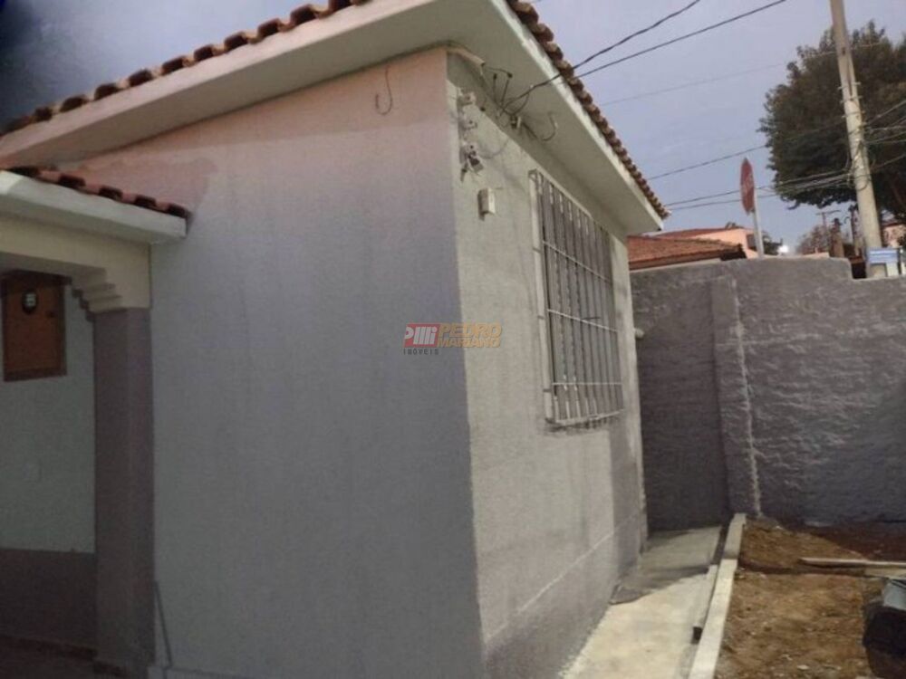 Casa à venda com 2 quartos, 82m² - Foto 3
