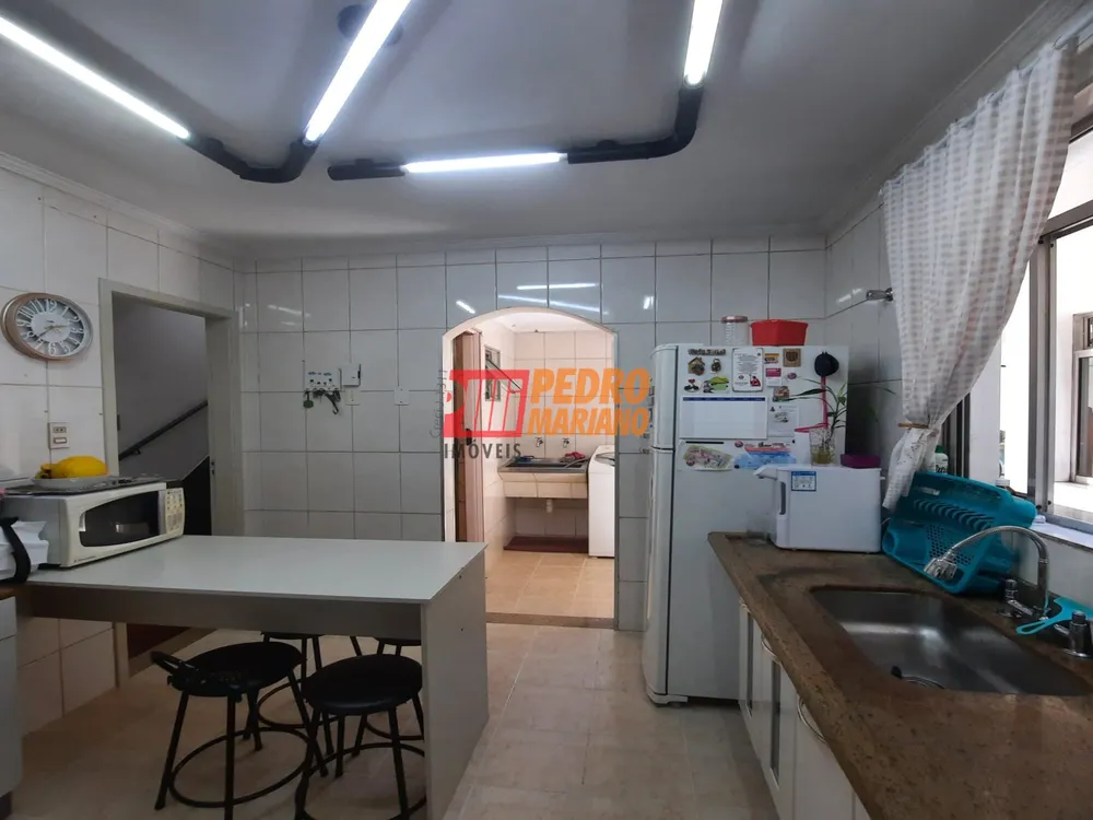 Sobrado, 3 quartos, 206 m² - Foto 2