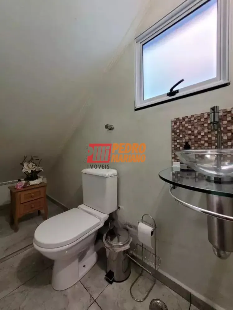 Sobrado, 3 quartos, 204 m² - Foto 2