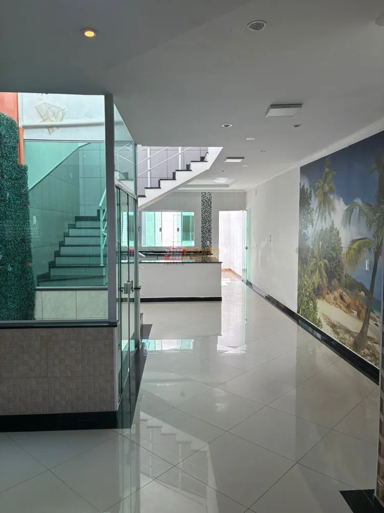 Sobrado, 3 quartos, 166 m² - Foto 1