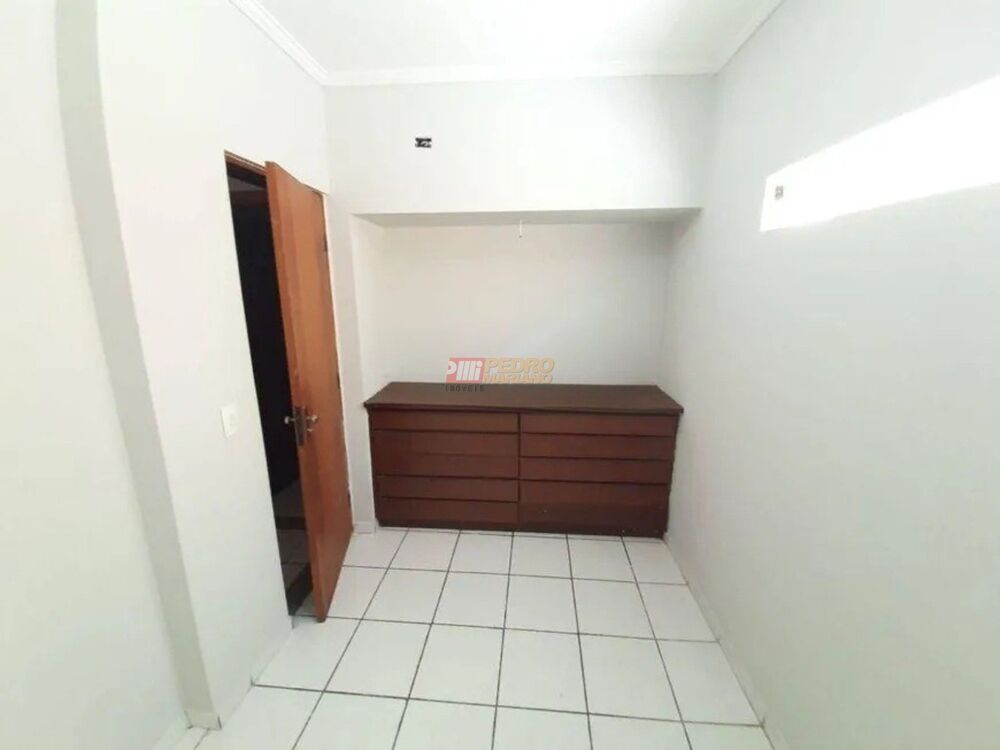 Sobrado para alugar com 3 quartos, 250m² - Foto 13