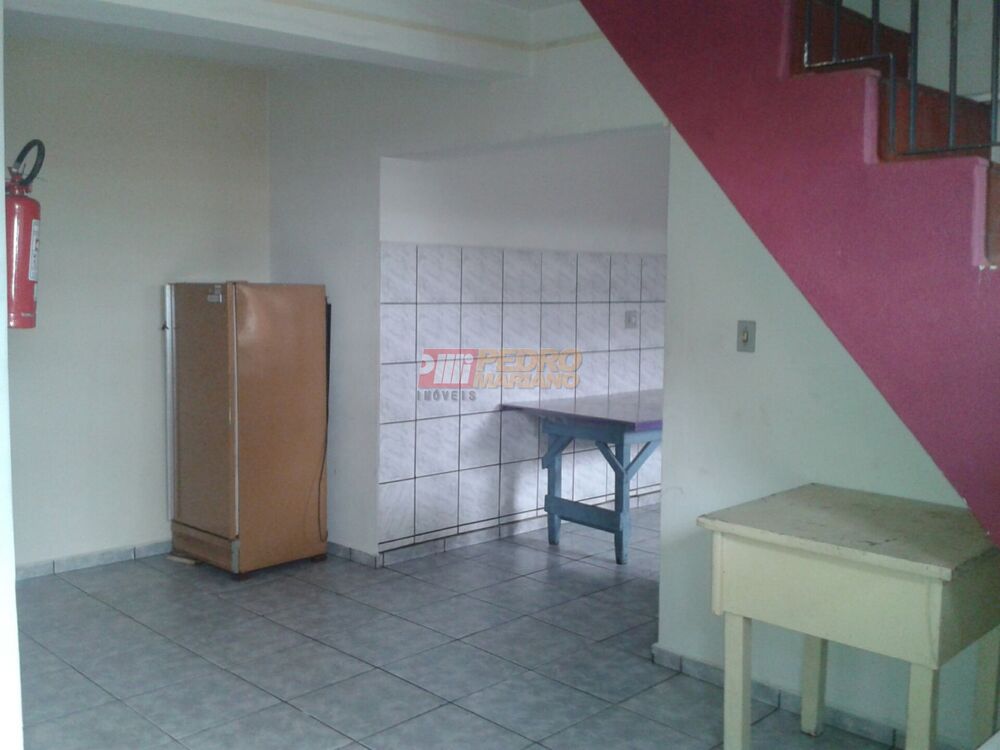 Casa, 2 quartos, 420 m² - Foto 2