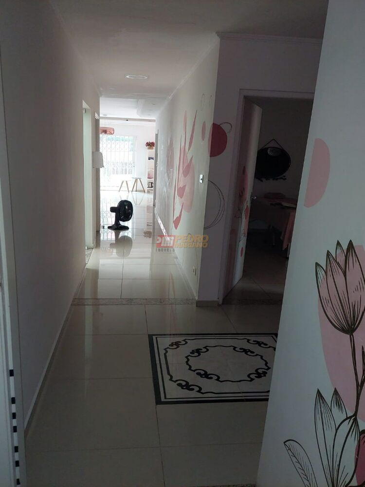 Sobrado à venda e aluguel com 3 quartos, 260m² - Foto 4