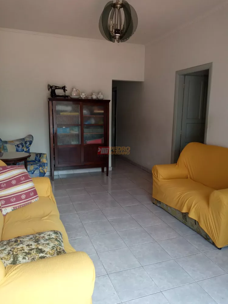 Casa, 3 quartos, 192 m² - Foto 2