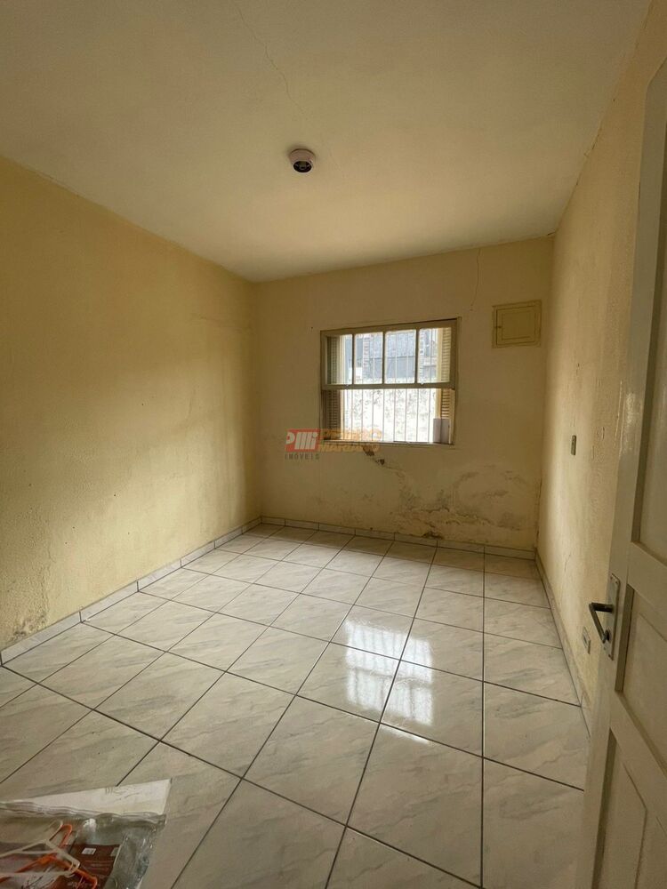 Casa à venda com 3 quartos, 95m² - Foto 3