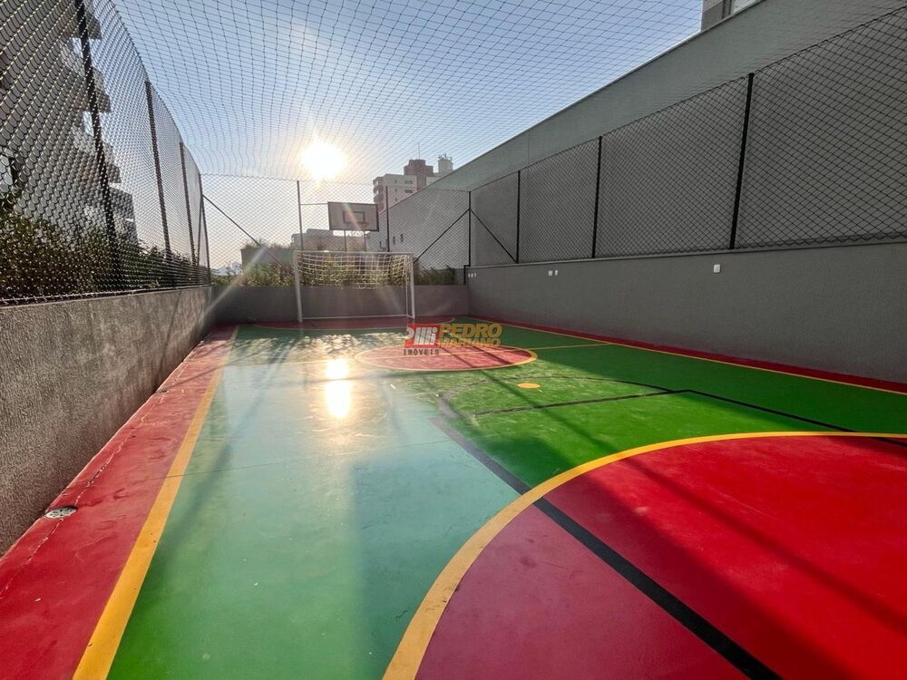 Apartamento à venda com 2 quartos, 67m² - Foto 8