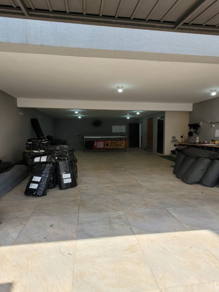 Sobrado, 3 quartos, 220 m² - Foto 1