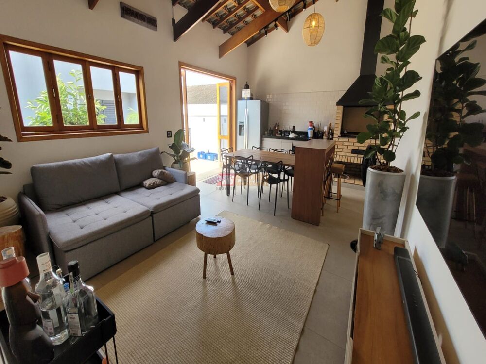 Sobrado, 3 quartos, 220 m² - Foto 2