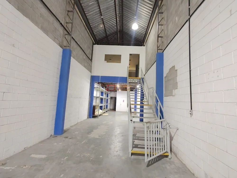 Depósito-Galpão, 390 m² - Foto 1