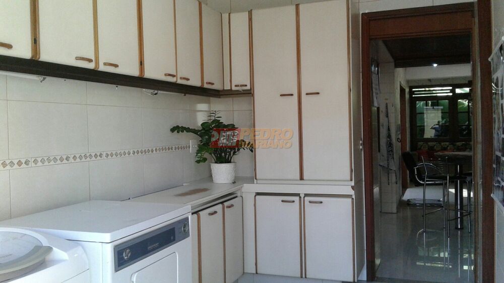 Sobrado, 3 quartos, 310 m² - Foto 1