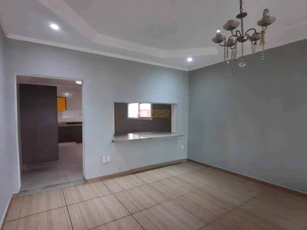 Casa, 4 quartos, 141 m² - Foto 1
