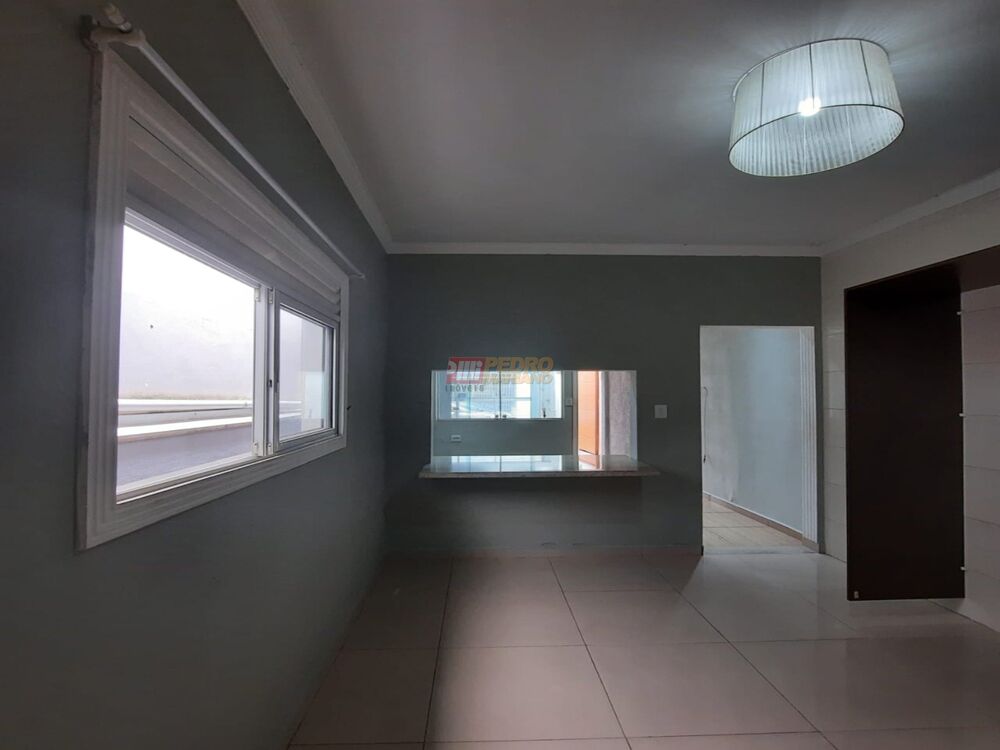 Casa, 4 quartos, 141 m² - Foto 1