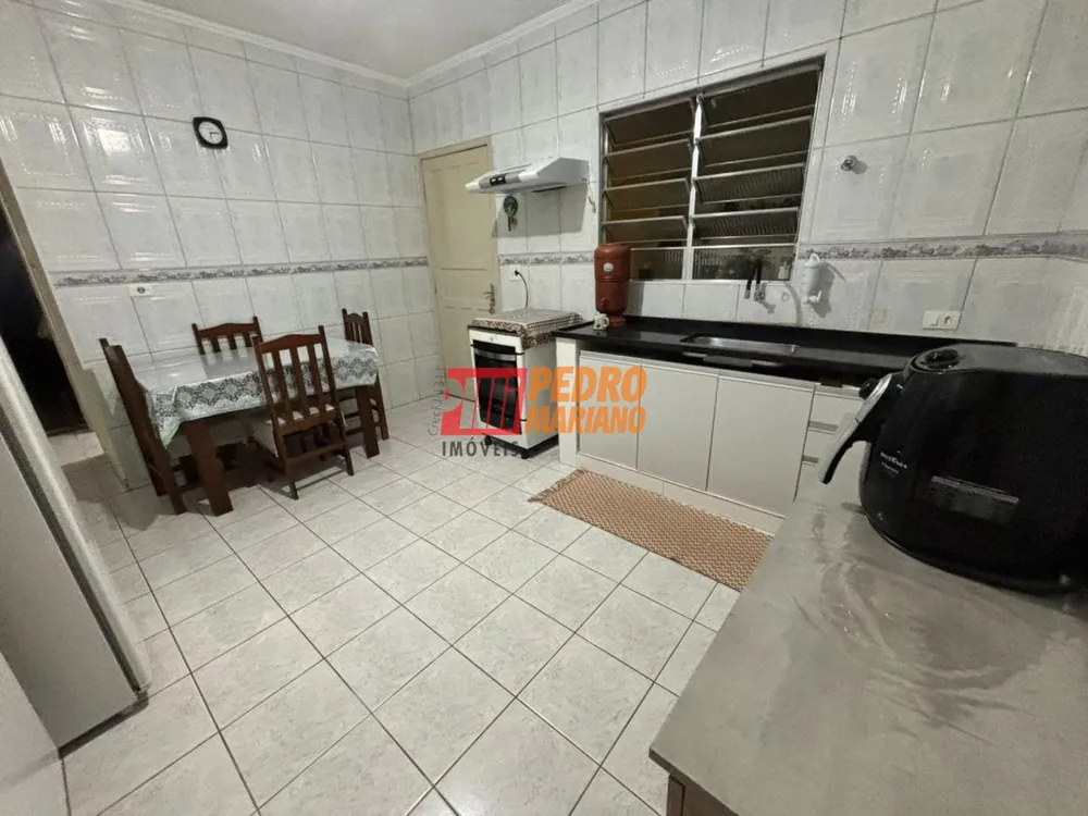 Sobrado, 4 quartos, 280 m² - Foto 2