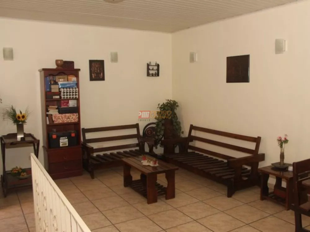 Sobrado, 3 quartos, 221 m² - Foto 1