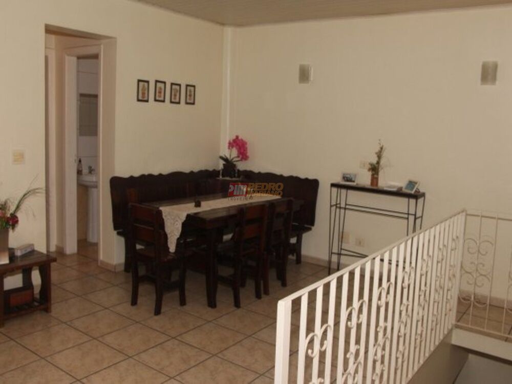 Sobrado, 3 quartos, 221 m² - Foto 2