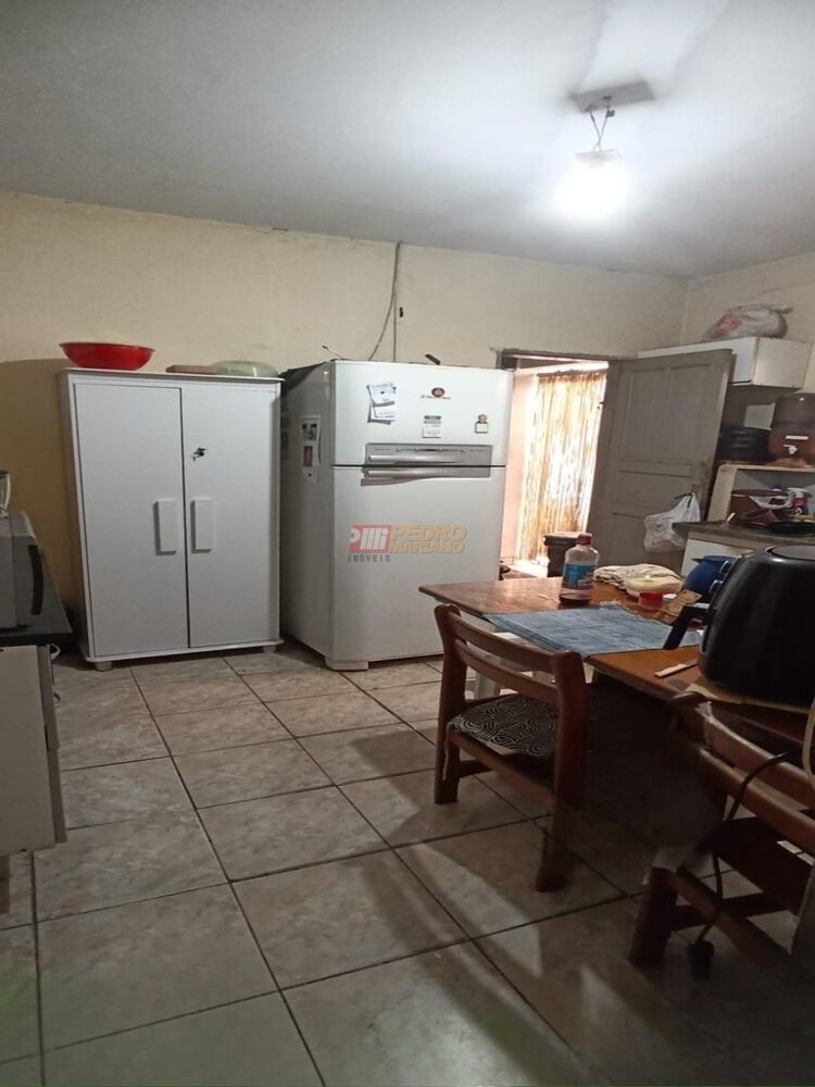 Casa à venda com 2 quartos, 106m² - Foto 3