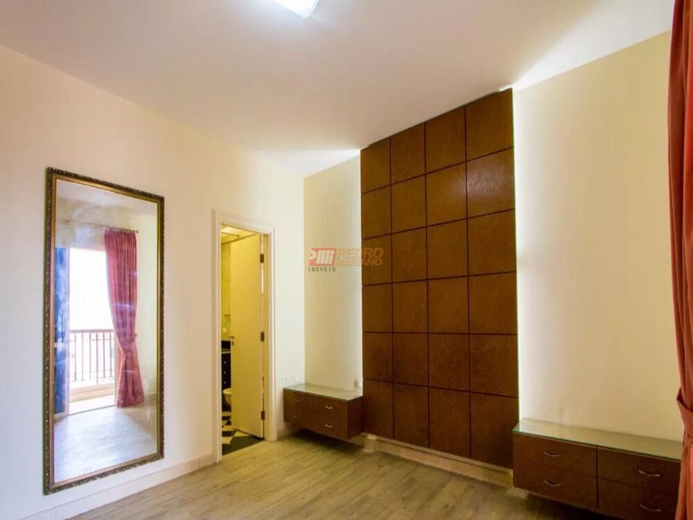 Apartamento à venda com 3 quartos, 260m² - Foto 4