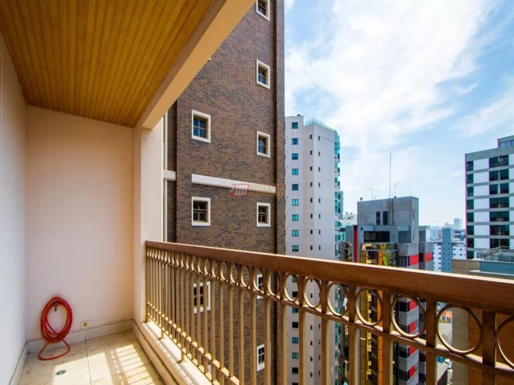 Apartamento à venda com 3 quartos, 260m² - Foto 3