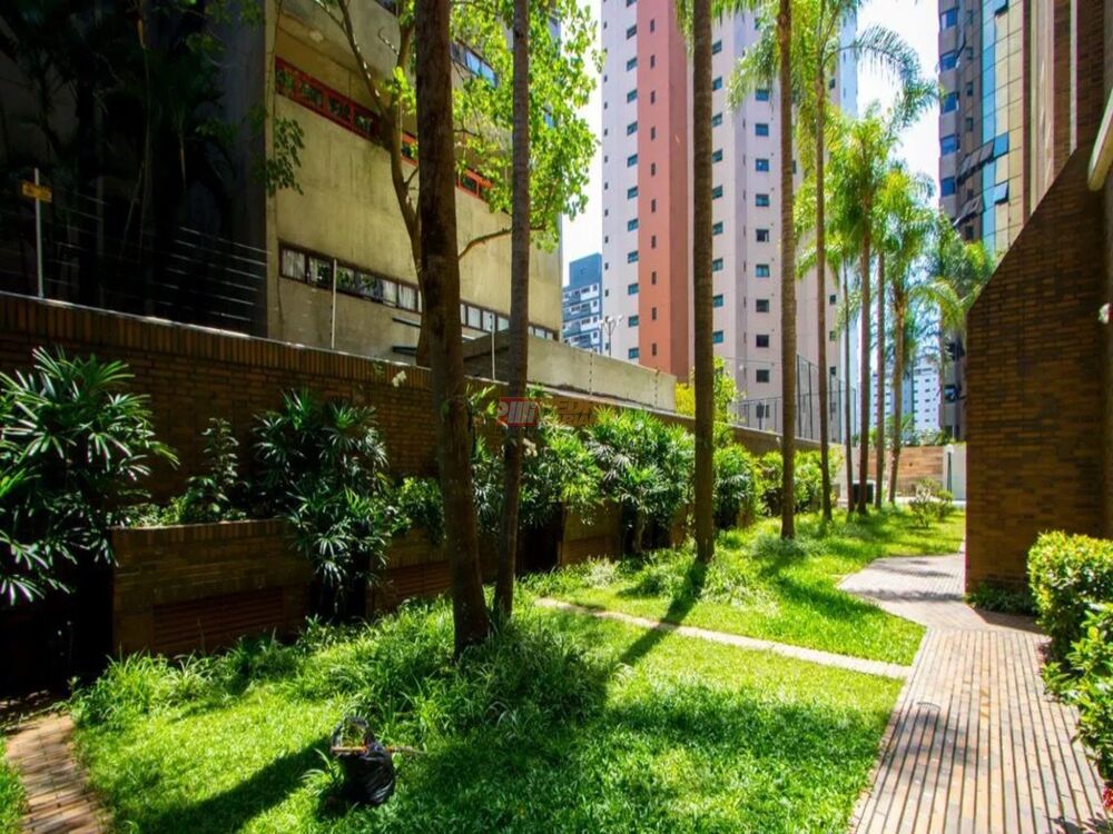 Apartamento à venda com 3 quartos, 260m² - Foto 16