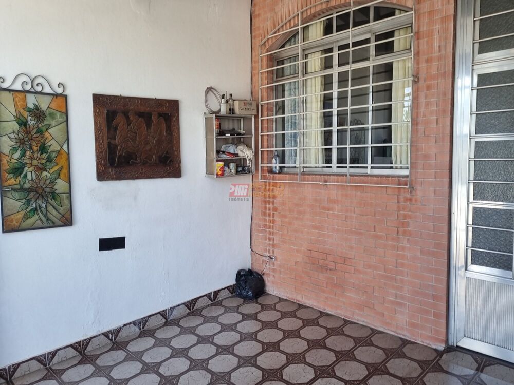 Casa, 3 quartos, 232 m² - Foto 1