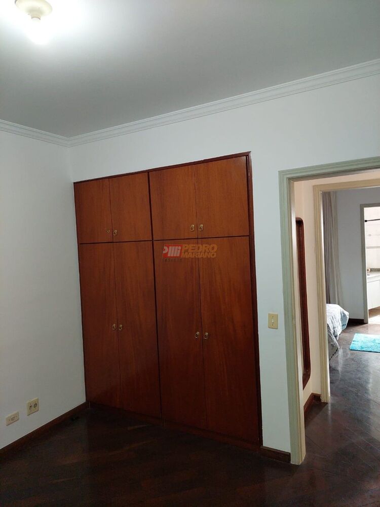 Apartamento à venda com 3 quartos, 248m² - Foto 9