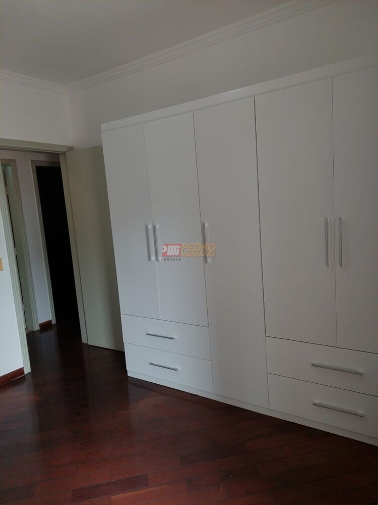 Apartamento à venda com 3 quartos, 248m² - Foto 12