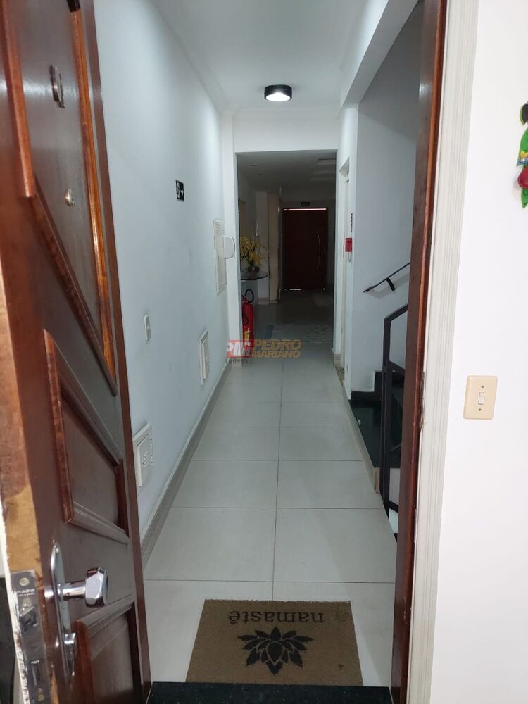 Apartamento à venda com 3 quartos, 248m² - Foto 4
