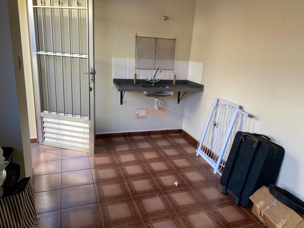 Sobrado à venda com 3 quartos, 240m² - Foto 11