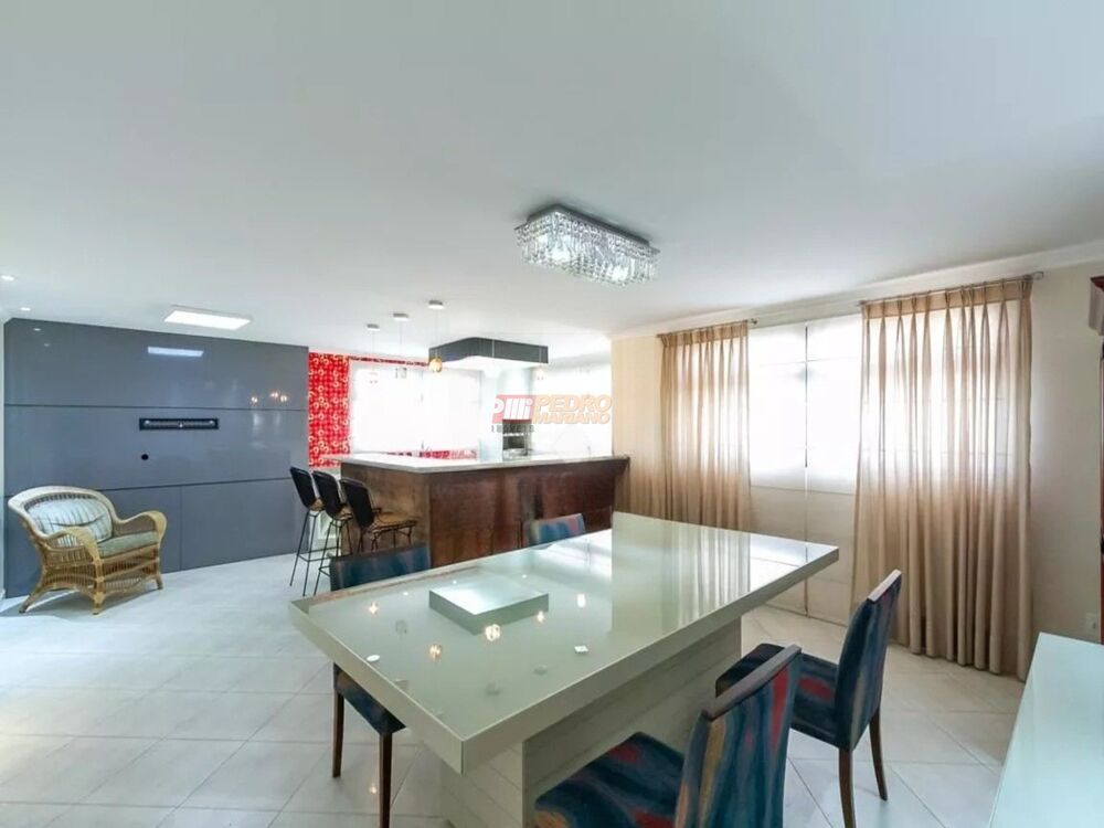 Apartamento, 4 quartos, 240 m² - Foto 1