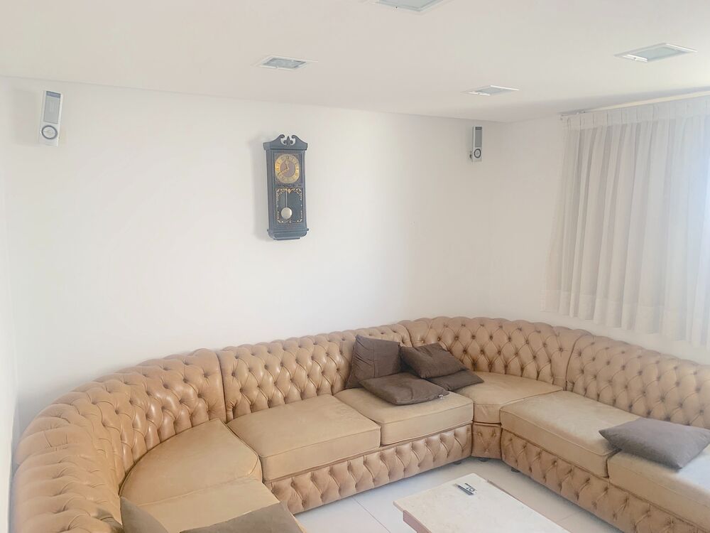 Sobrado para alugar com 4 quartos, 379m² - Foto 1