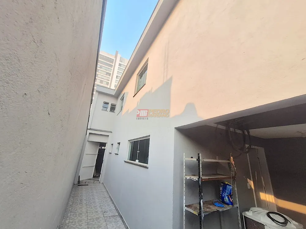 Sobrado, 5 quartos, 237 m² - Foto 4