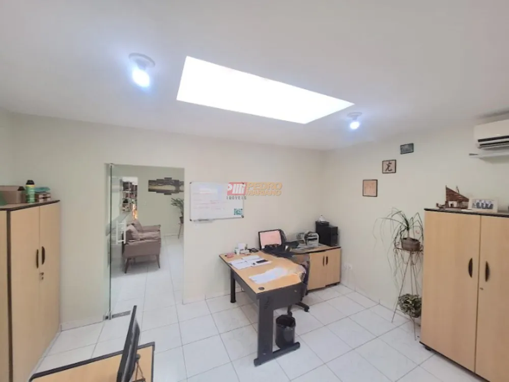 Sobrado, 5 quartos, 237 m² - Foto 2