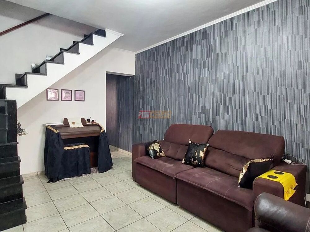 Sobrado, 3 quartos, 206 m² - Foto 1