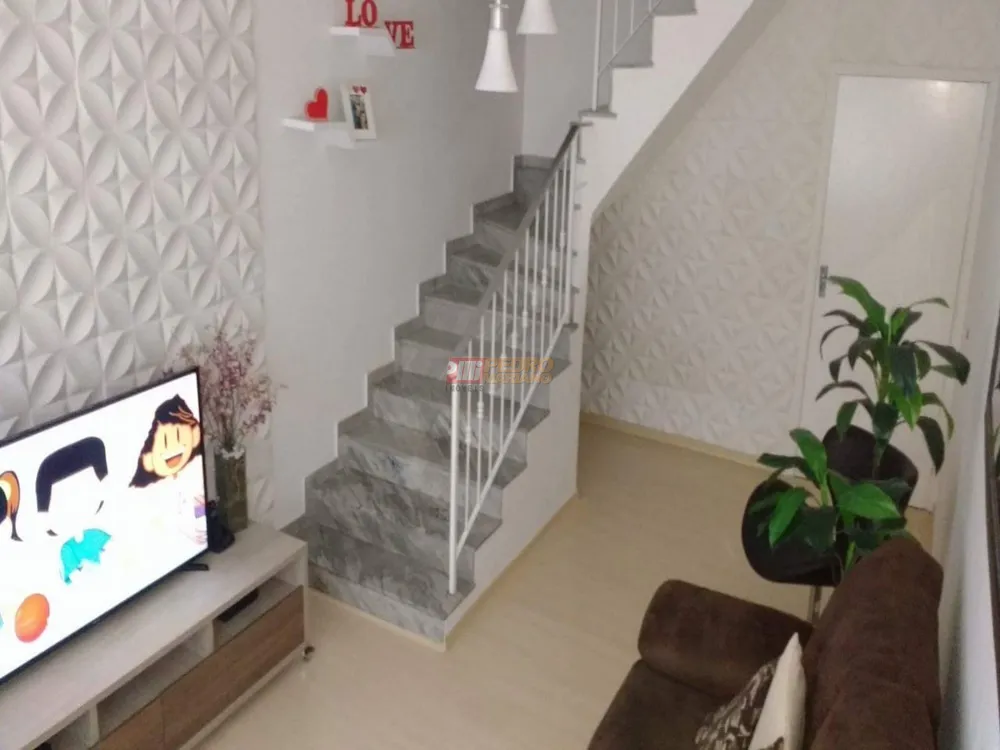 Sobrado, 3 quartos, 250 m² - Foto 2