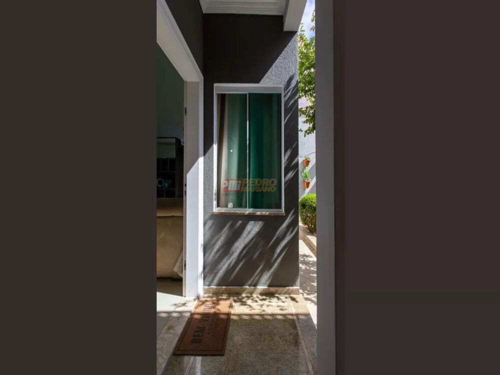 Sobrado, 5 quartos, 400 m² - Foto 1