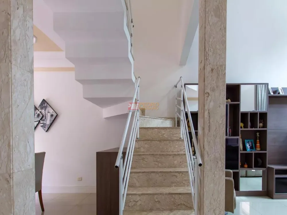 Sobrado, 5 quartos, 400 m² - Foto 1