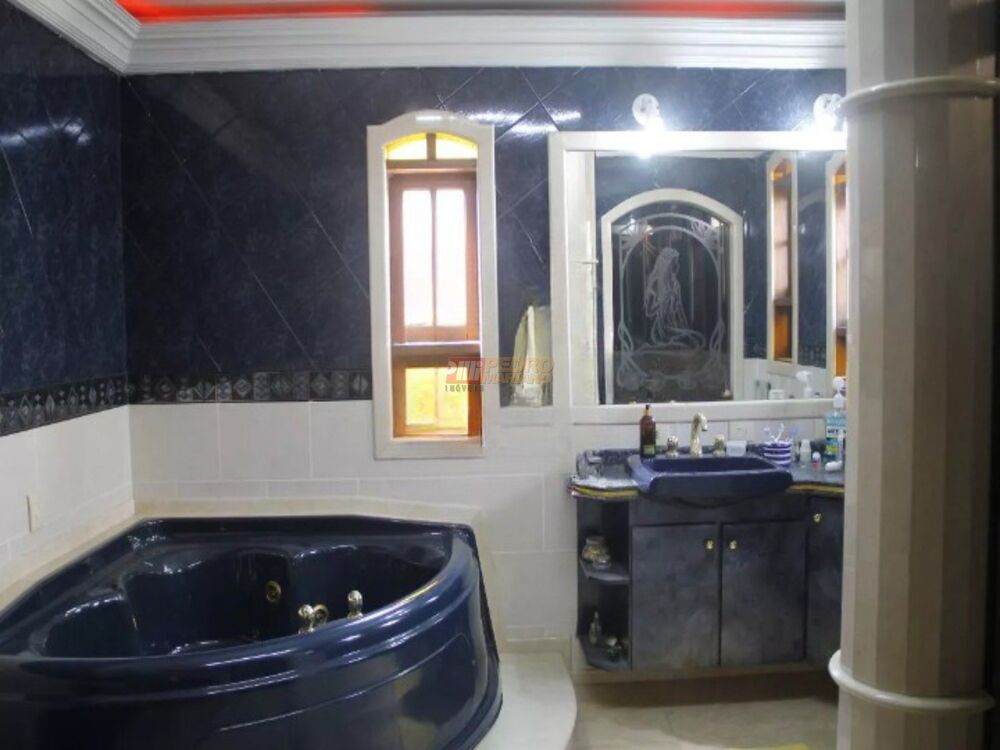 Sobrado, 3 quartos, 304 m² - Foto 8