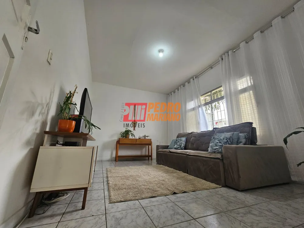 Casa, 4 quartos, 233 m² - Foto 2