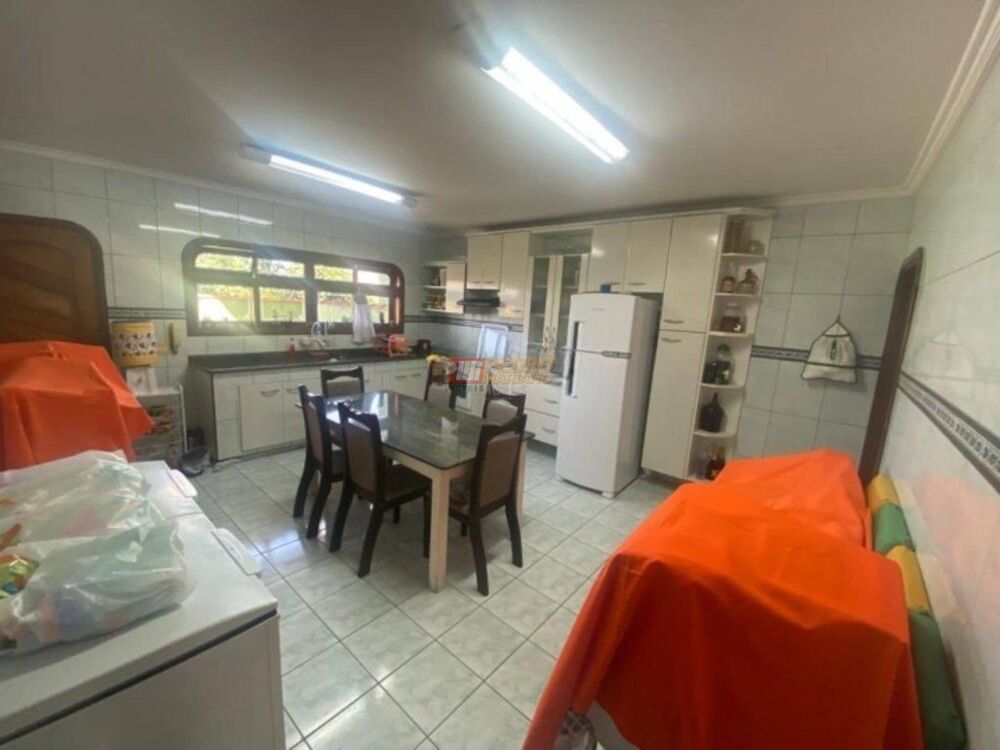 Sobrado, 3 quartos, 314 m² - Foto 2