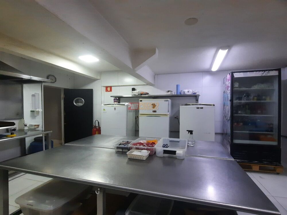 Sobrado à venda com 2 quartos, 200m² - Foto 8