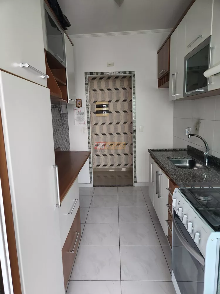 Apartamento à venda com 3 quartos, 75m² - Foto 6