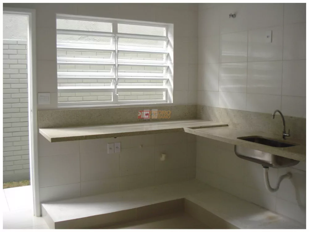 Sobrado, 3 quartos, 243 m² - Foto 7