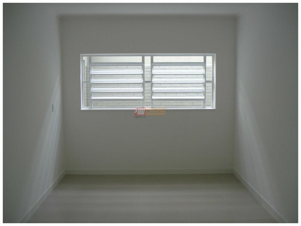 Sobrado, 3 quartos, 243 m² - Foto 2