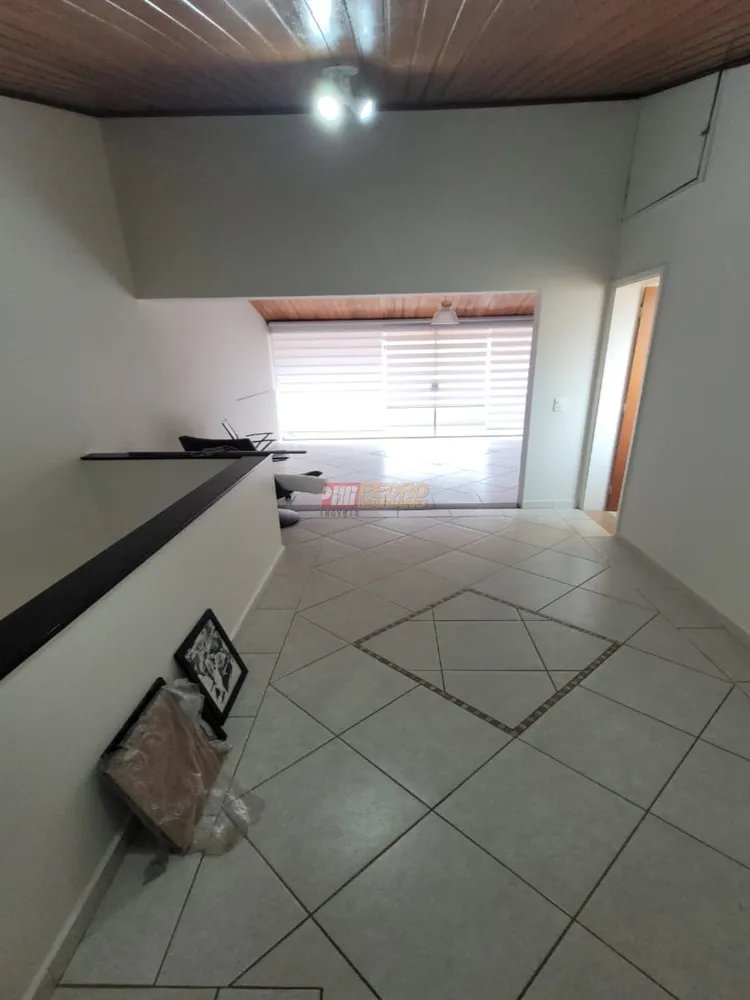 Sobrado, 3 quartos, 226 m² - Foto 2