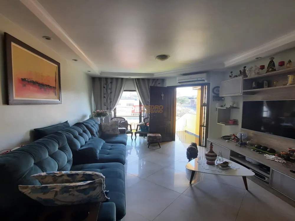 Sobrado, 3 quartos, 235 m² - Foto 2