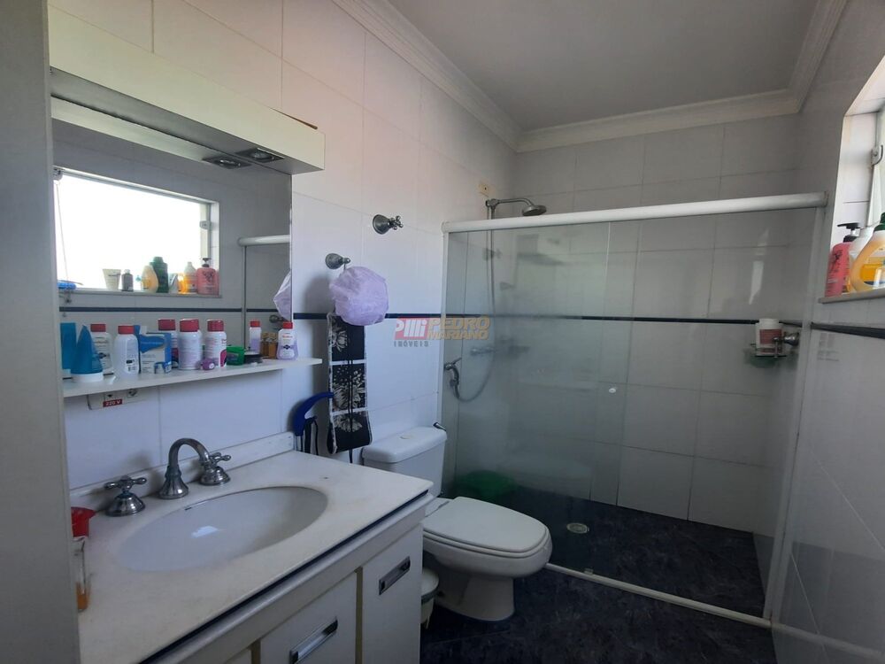 Sobrado, 3 quartos, 235 m² - Foto 3