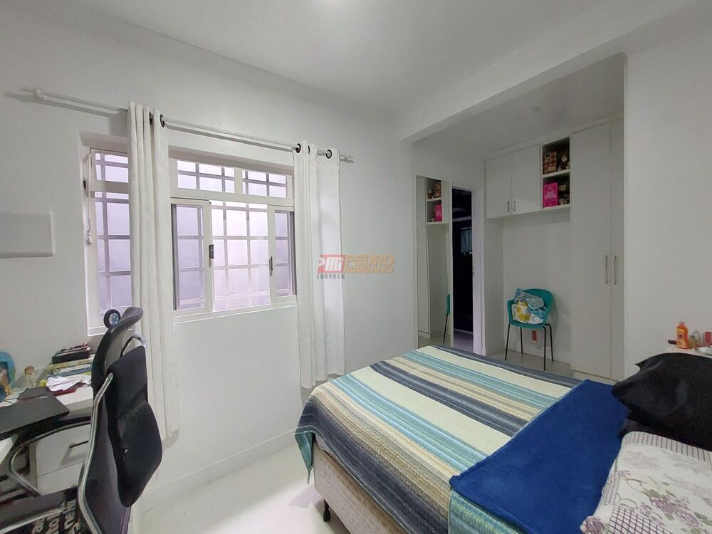 Sobrado à venda com 3 quartos, 279m² - Foto 4