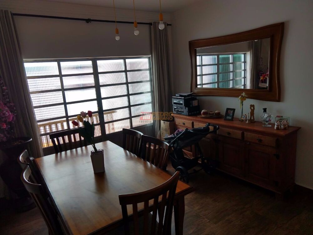 Casa, 3 quartos, 194 m² - Foto 3