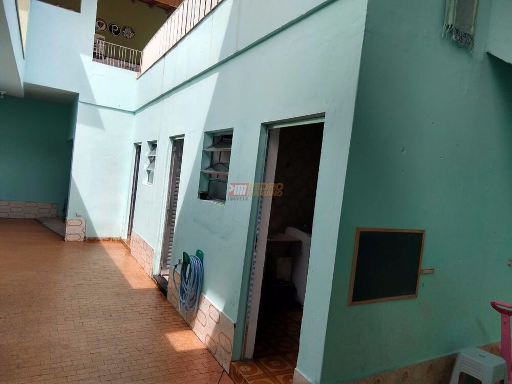 Casa, 3 quartos, 194 m² - Foto 4