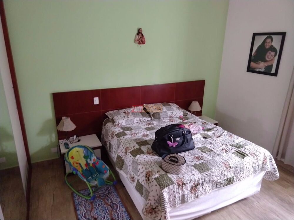 Casa, 3 quartos, 194 m² - Foto 2